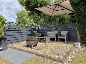 Photo 25- click for photo gallery